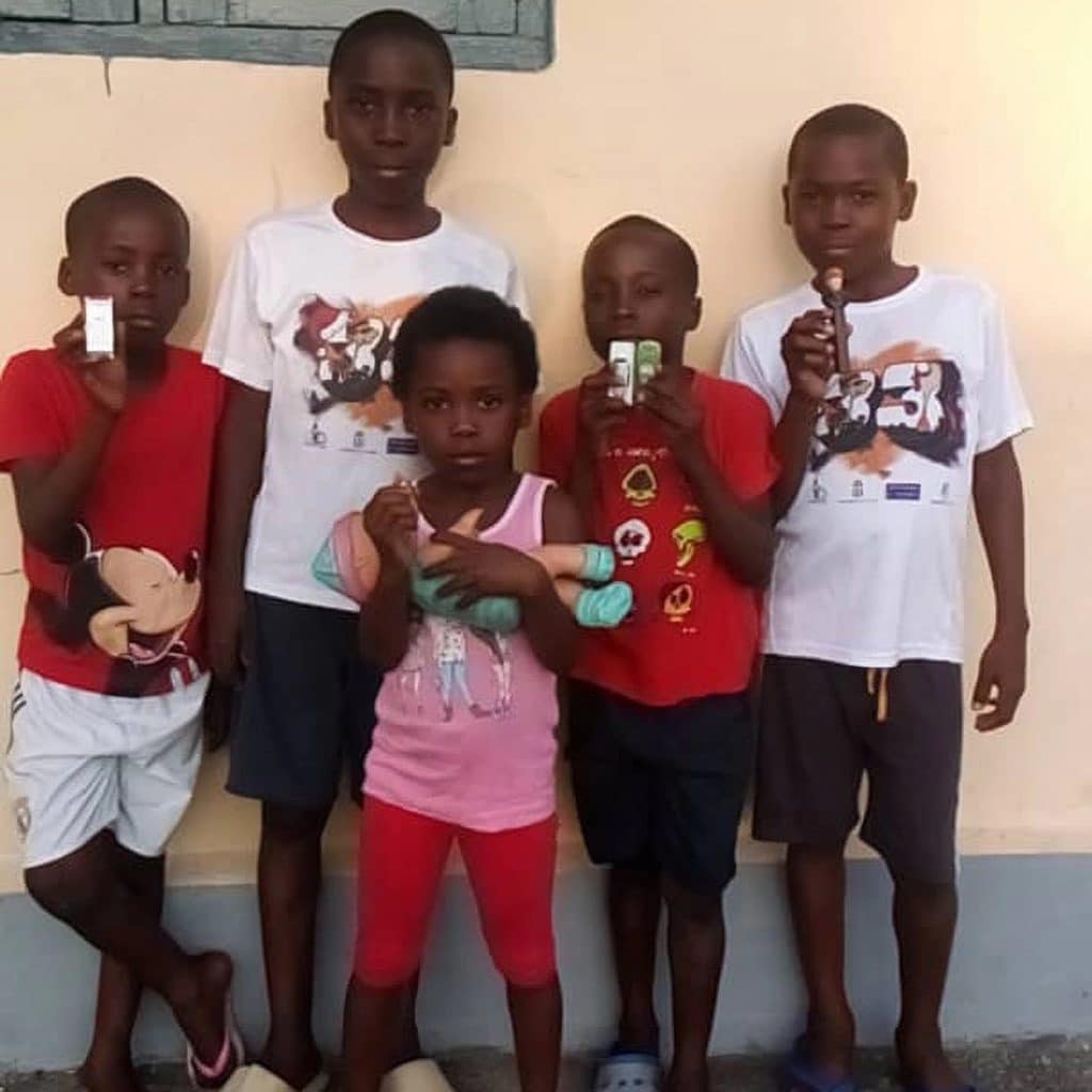 Niños guinea provida